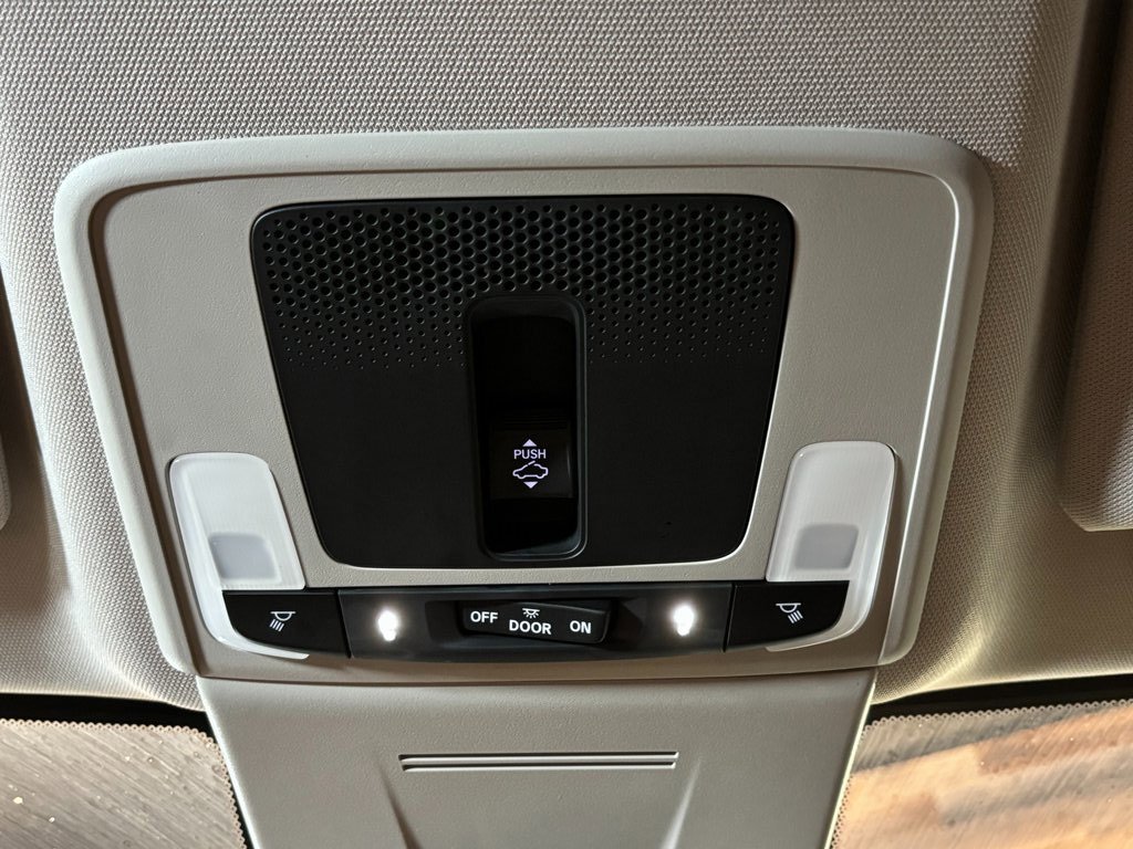 Used 2024 Honda Civic EX-L image 18