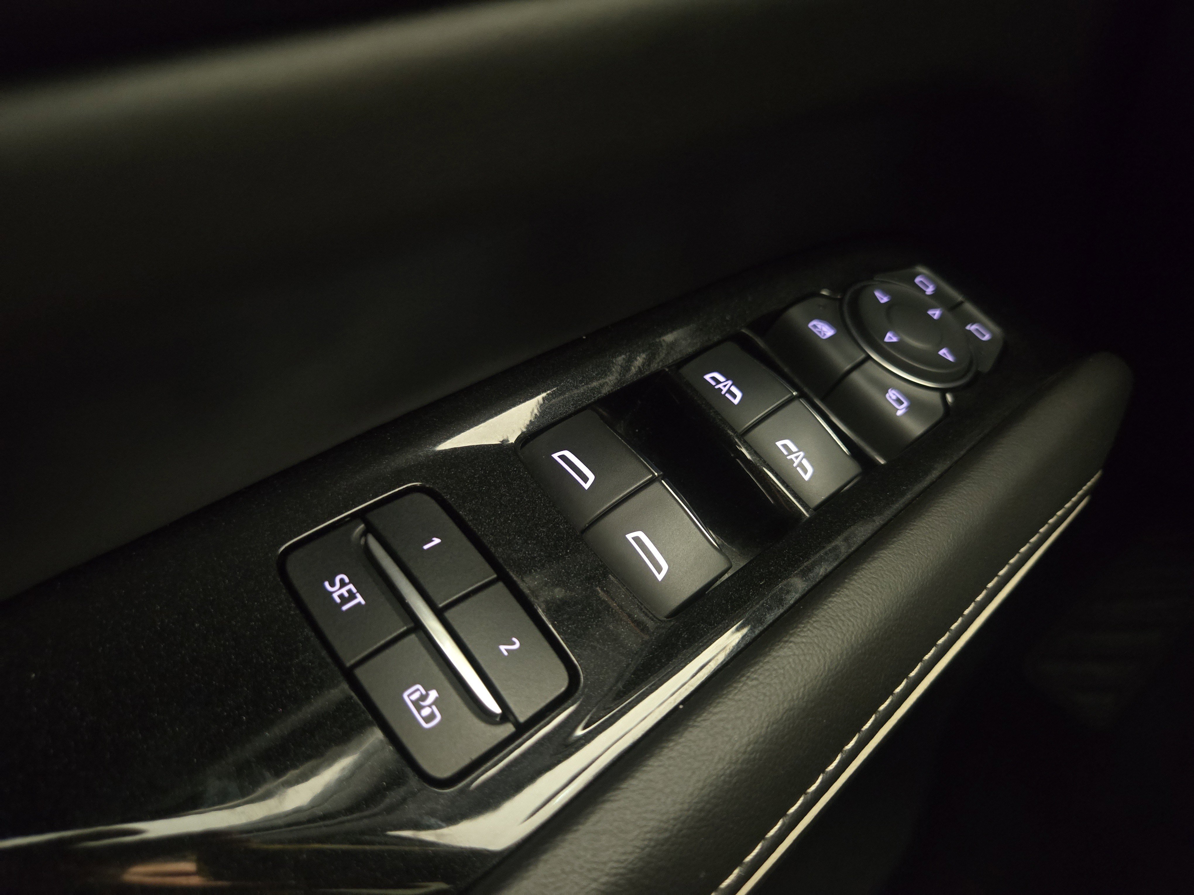 Used 2023 Cadillac Escalade Sport Platinum AWD/4WD image 28