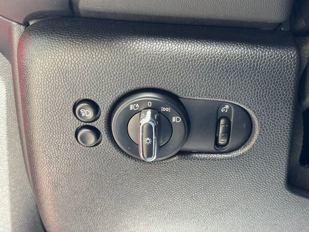 Used 2024 MINI Cooper S FWD image 27