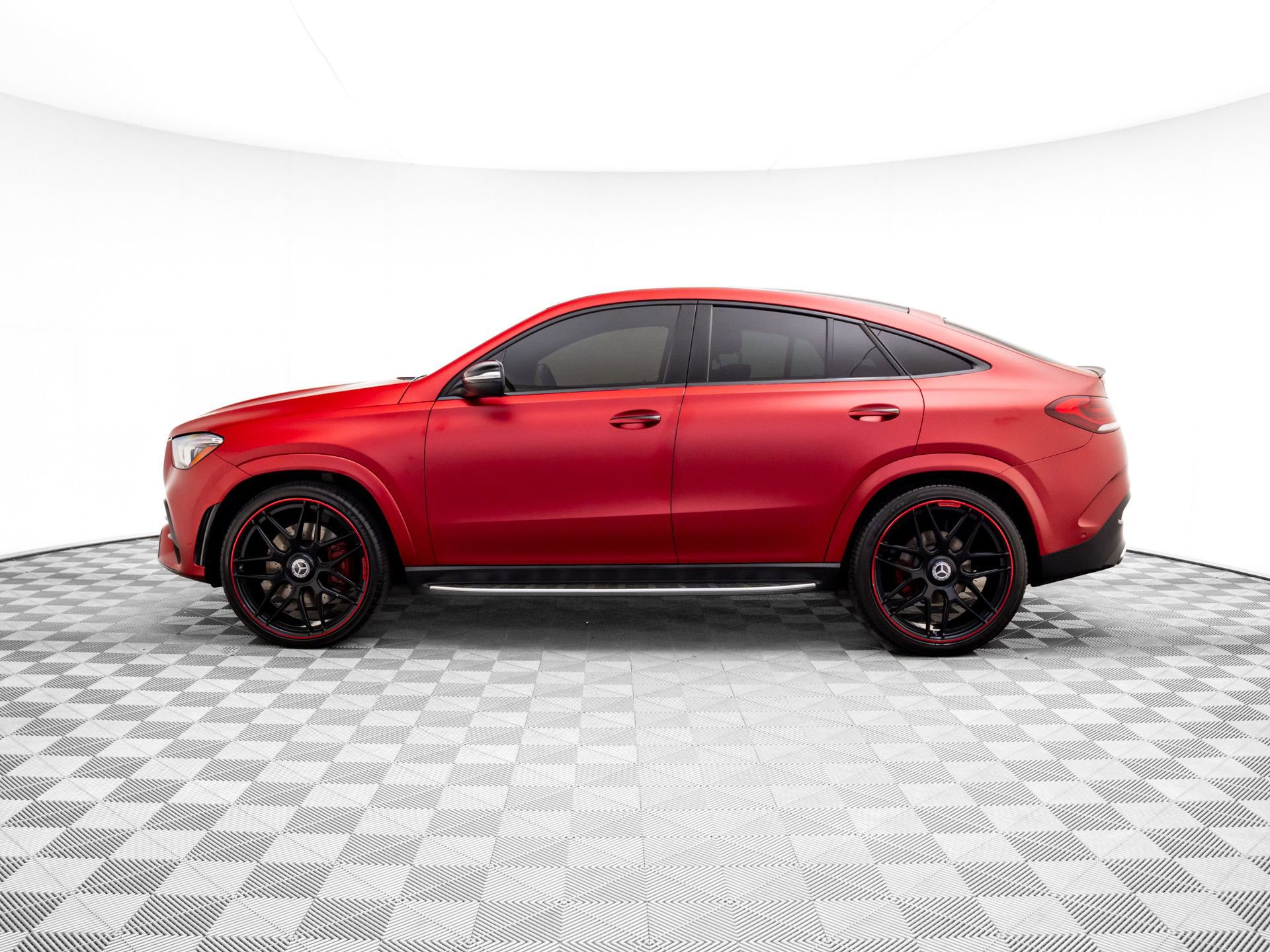 Used 2023 Mercedes-Benz GLE 53 AMG 4MATIC Coupe image 4