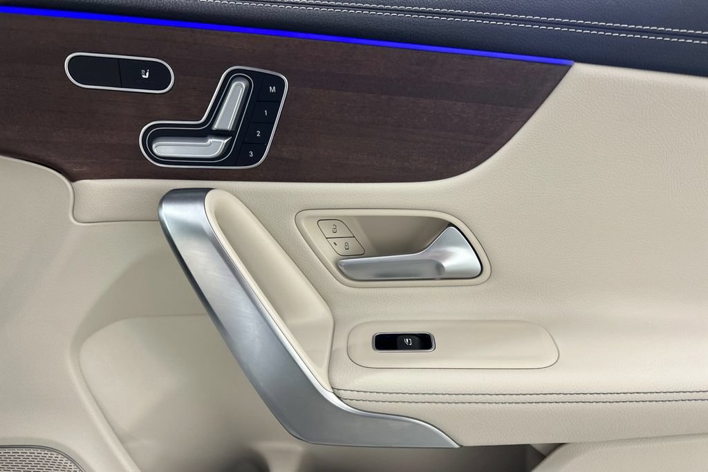 Certified 2023 Mercedes-Benz CLA 250 image 23