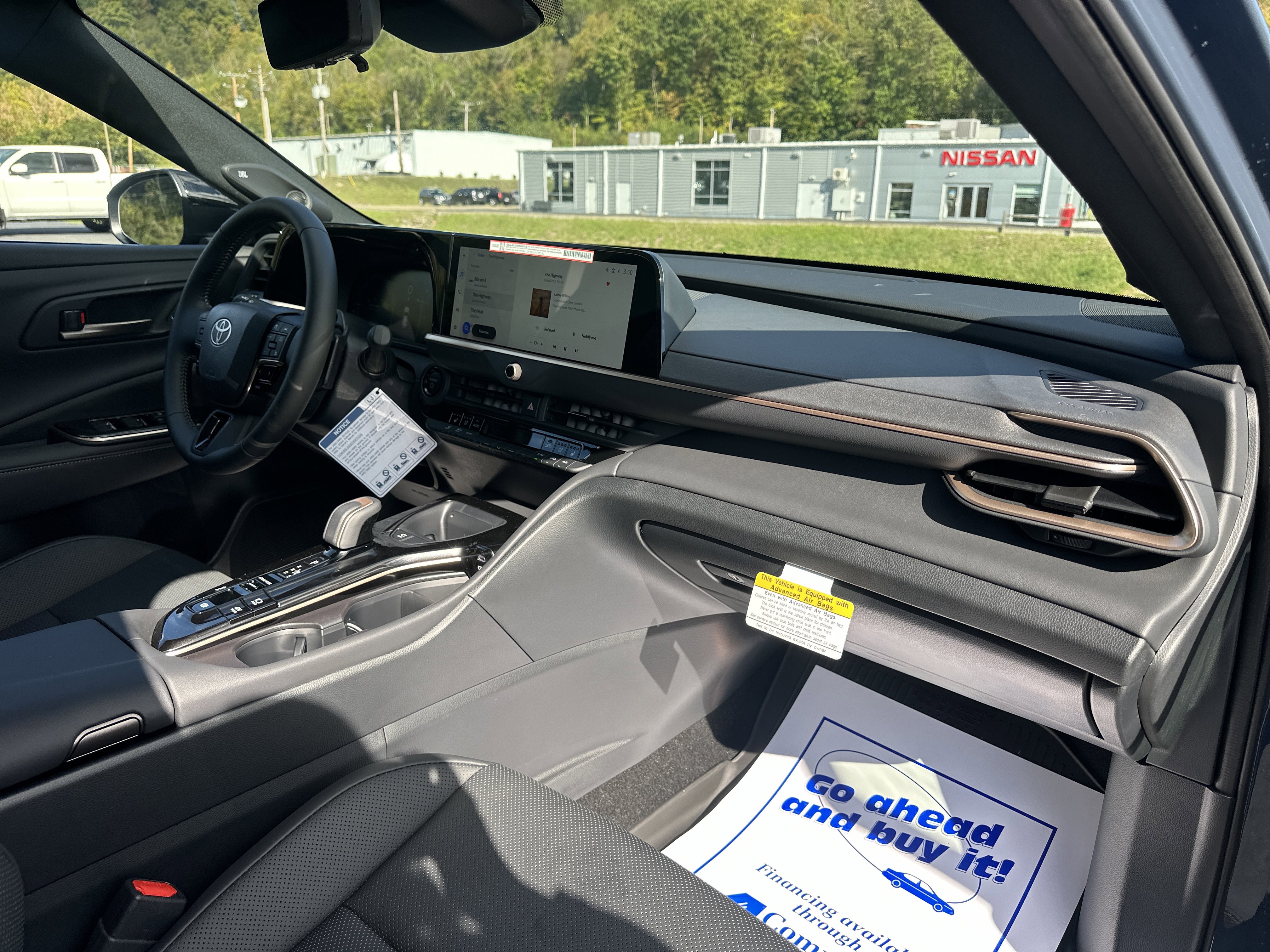 New 2025 Toyota Crown Signia image 27