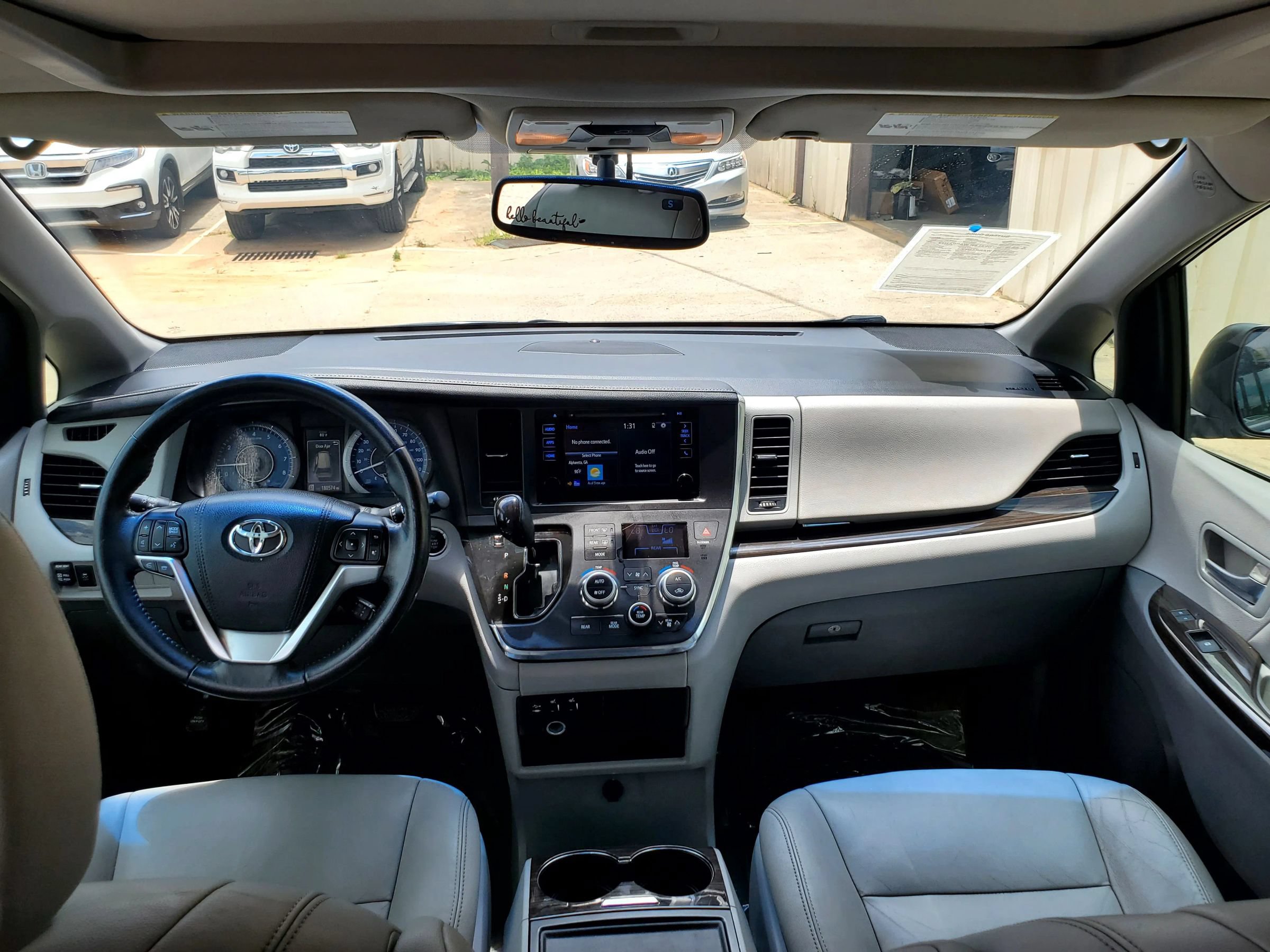 Used 2015 Toyota Sienna XLE FWD image 31