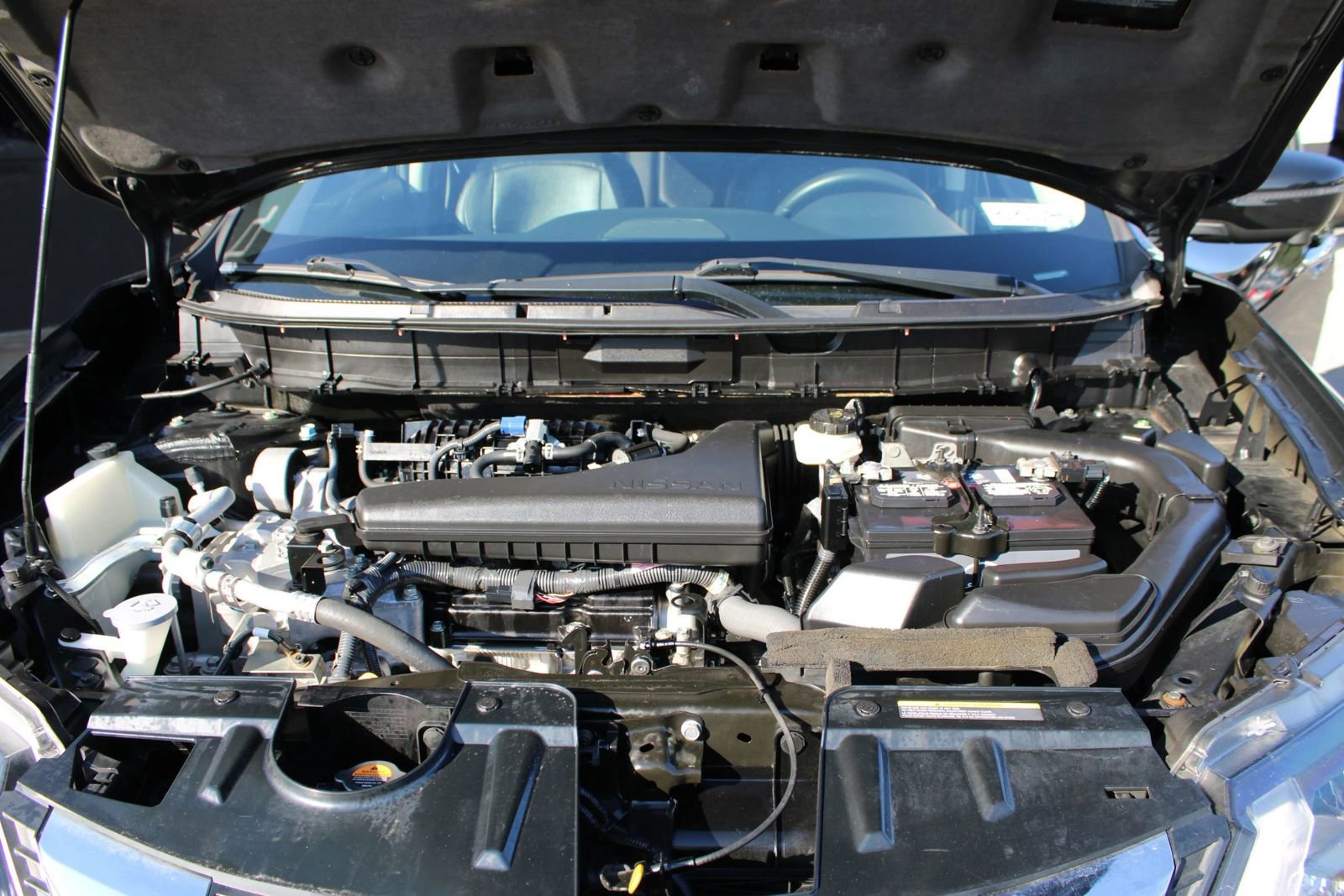 Used 2018 Nissan Rogue SL image 22