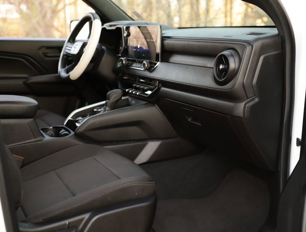 Certified 2023 Chevrolet Colorado Trail Boss w/ Technology Package image 31