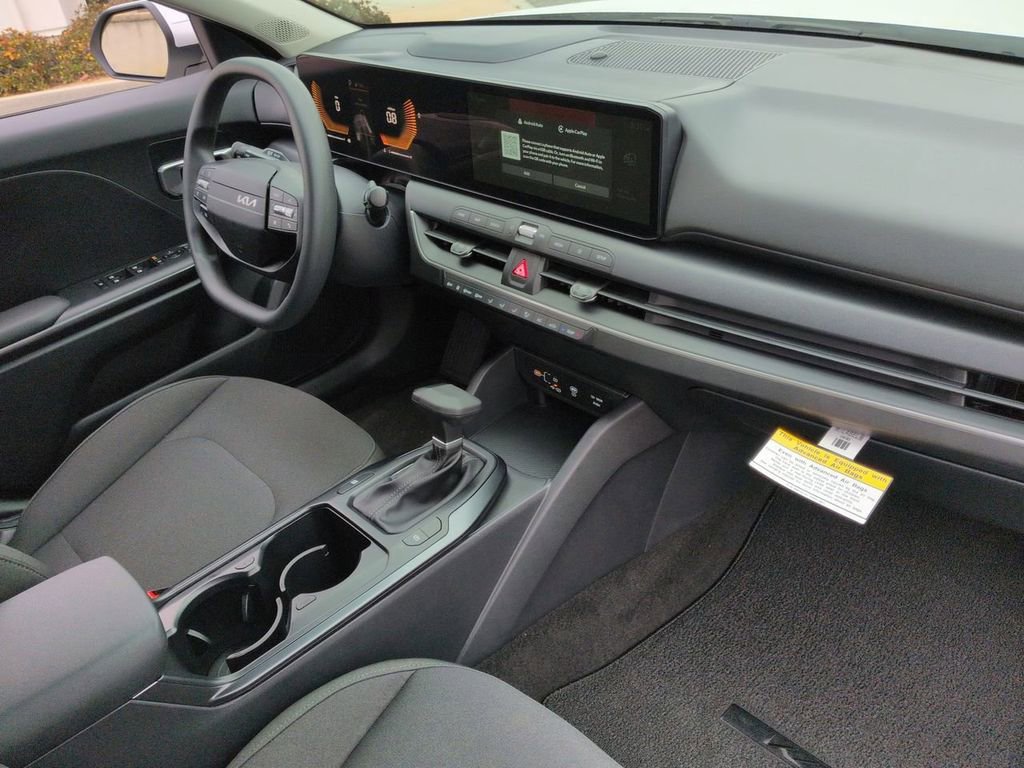 New 2026 Kia K4 FWD image 30