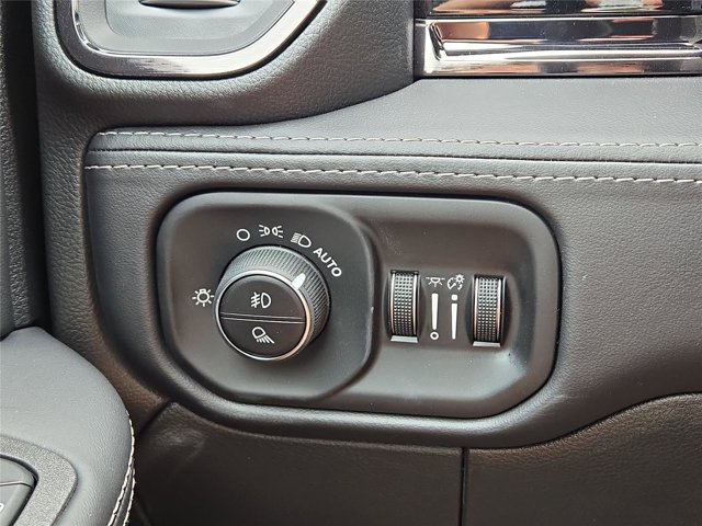 New 2026 RAM 2500 Limited AWD/4WD image 47