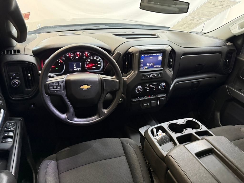 Used 2025 Chevrolet Silverado 1500 Custom image 12