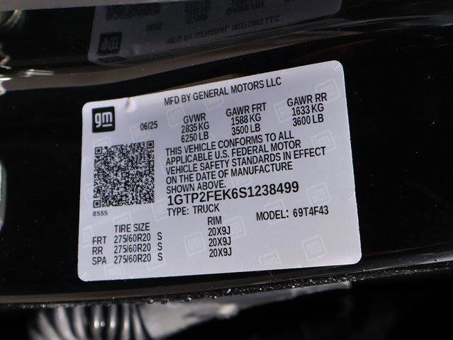 New 2025 GMC Canyon Denali image 45