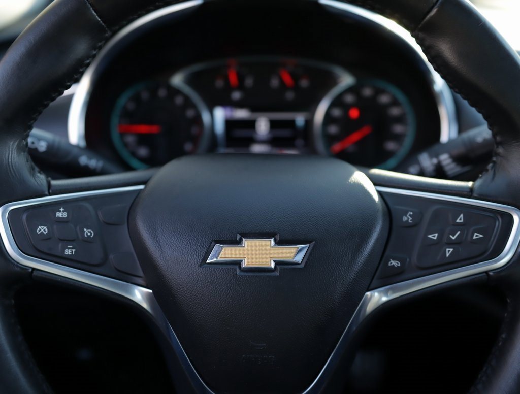 Used 2017 Chevrolet Malibu LT w/ Leather Package image 10