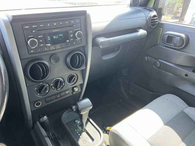 Used 2008 Jeep Wrangler Unlimited X AWD/4WD image 26