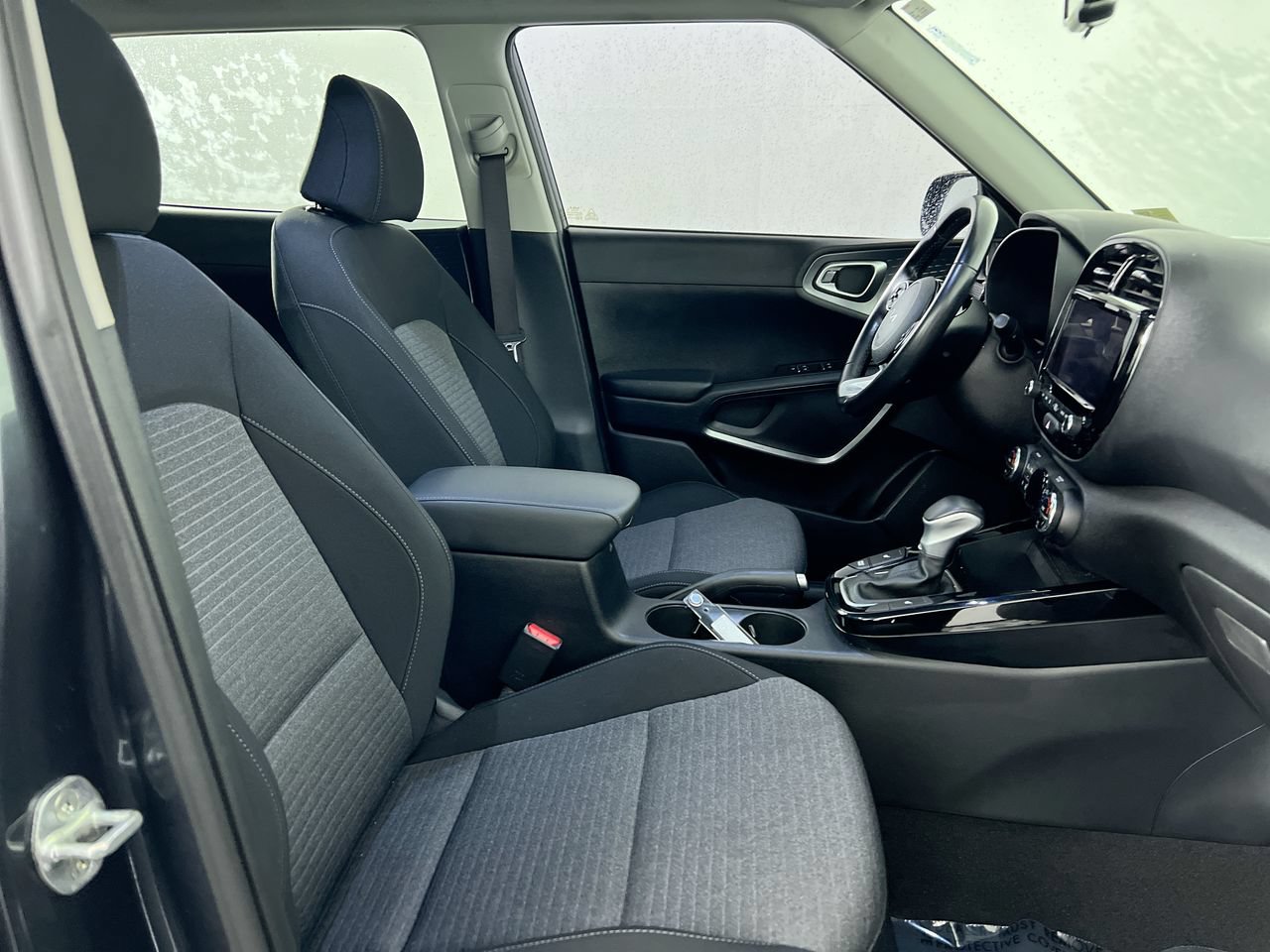 Used 2022 Kia Soul EX FWD image 28