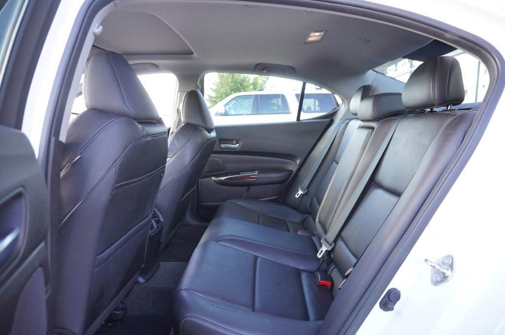 Used 2015 Acura TLX V6 SH-AWD w/ Technology Pkg image 4