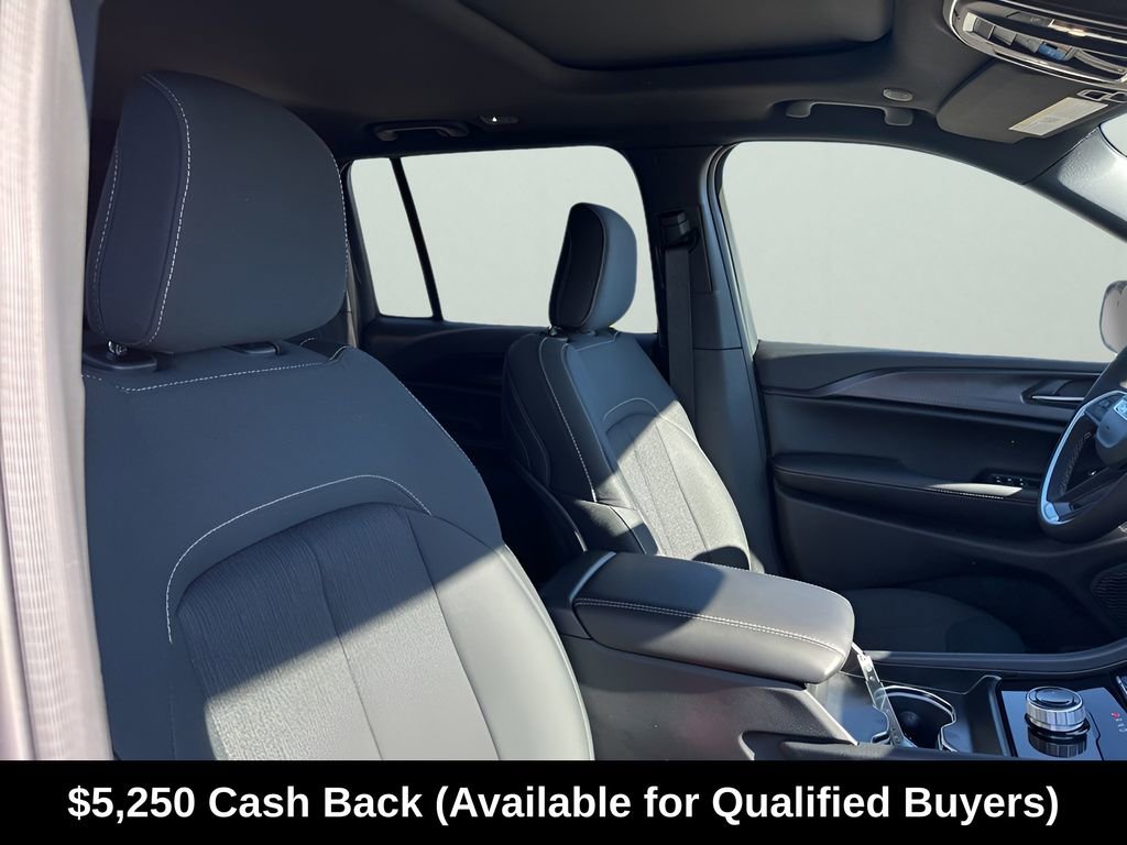 New 2025 Jeep Grand Cherokee Laredo X w/ Luxury Tech Group I RWD image 17