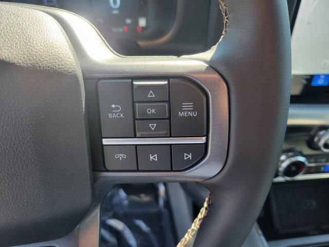 New 2025 Ford F150 Lariat w/ Equipment Group 502A High image 31