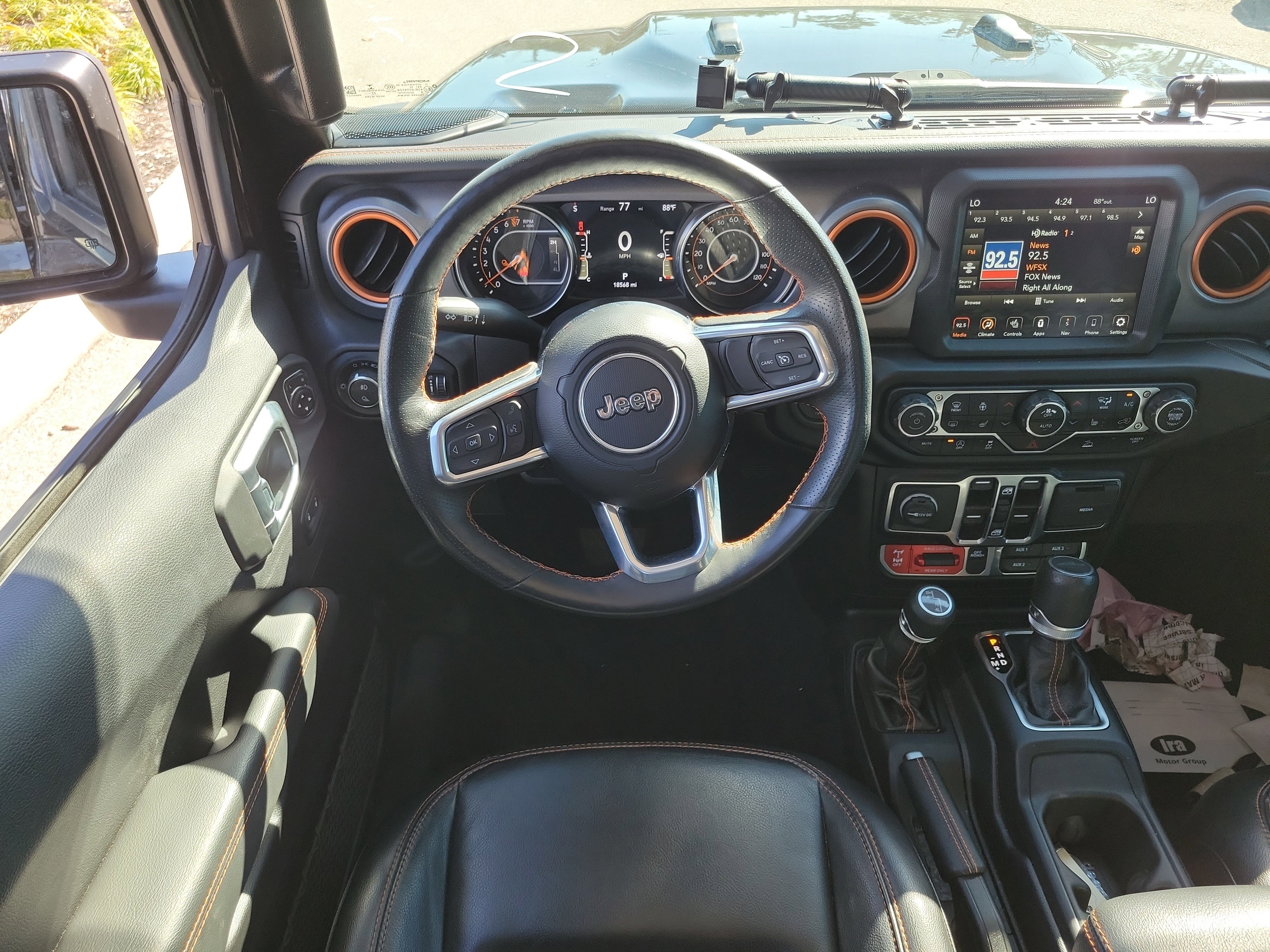 Used 2023 Jeep Gladiator Mojave w/ Cold Weather Group image 18