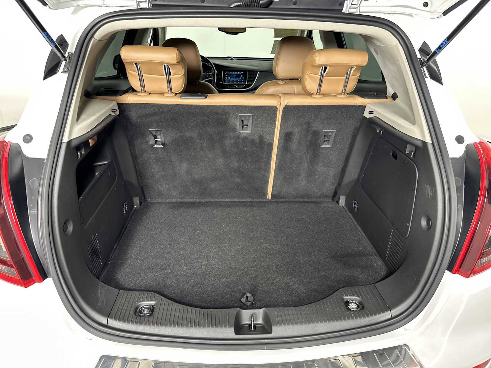 Used 2019 Buick Encore Essence w/ Experience Buick Package FWD image 25