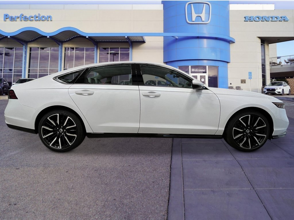 New 2026 Honda Accord Touring image 8