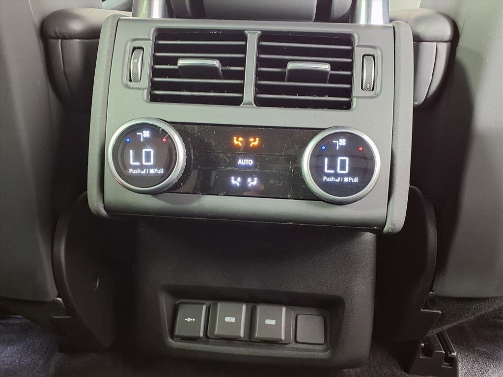 Used 2023 Land Rover Discovery HSE R-Dynamic image 12