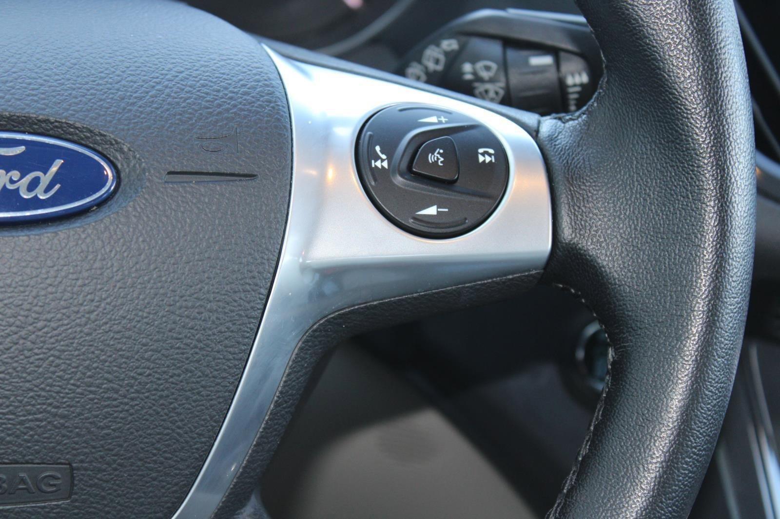 Used 2015 Ford Escape Titanium w/ Equipment Group 301A image 27