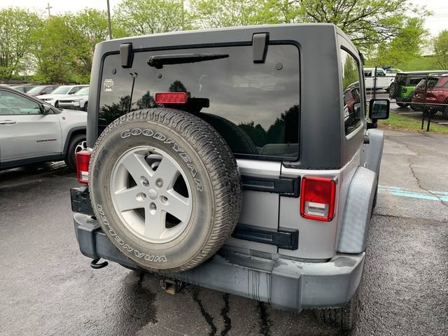 Used 2018 Jeep Wrangler Sport AWD/4WD image 4