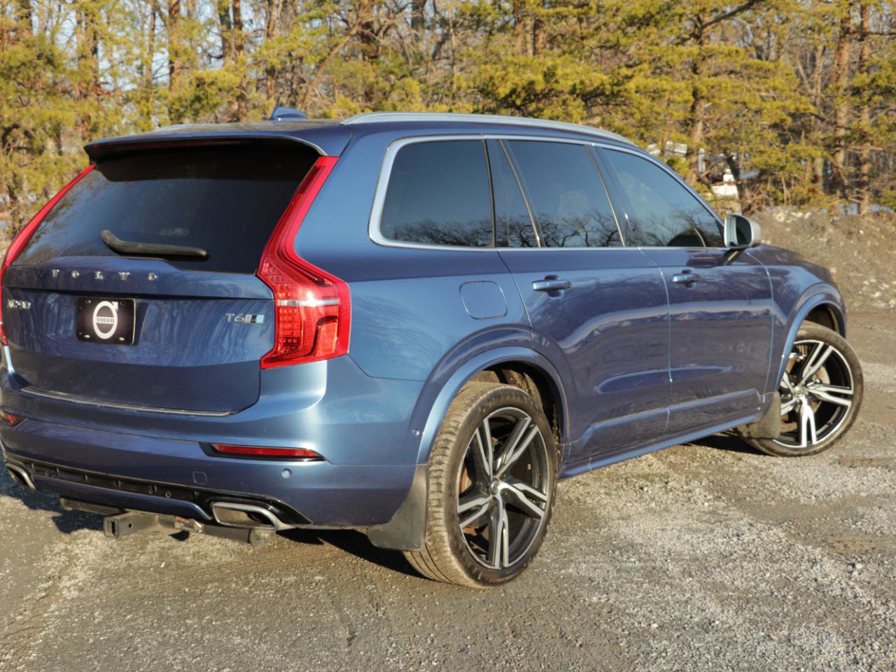 Used 2019 Volvo XC90 T6 R-Design w/ Advanced Package image 3