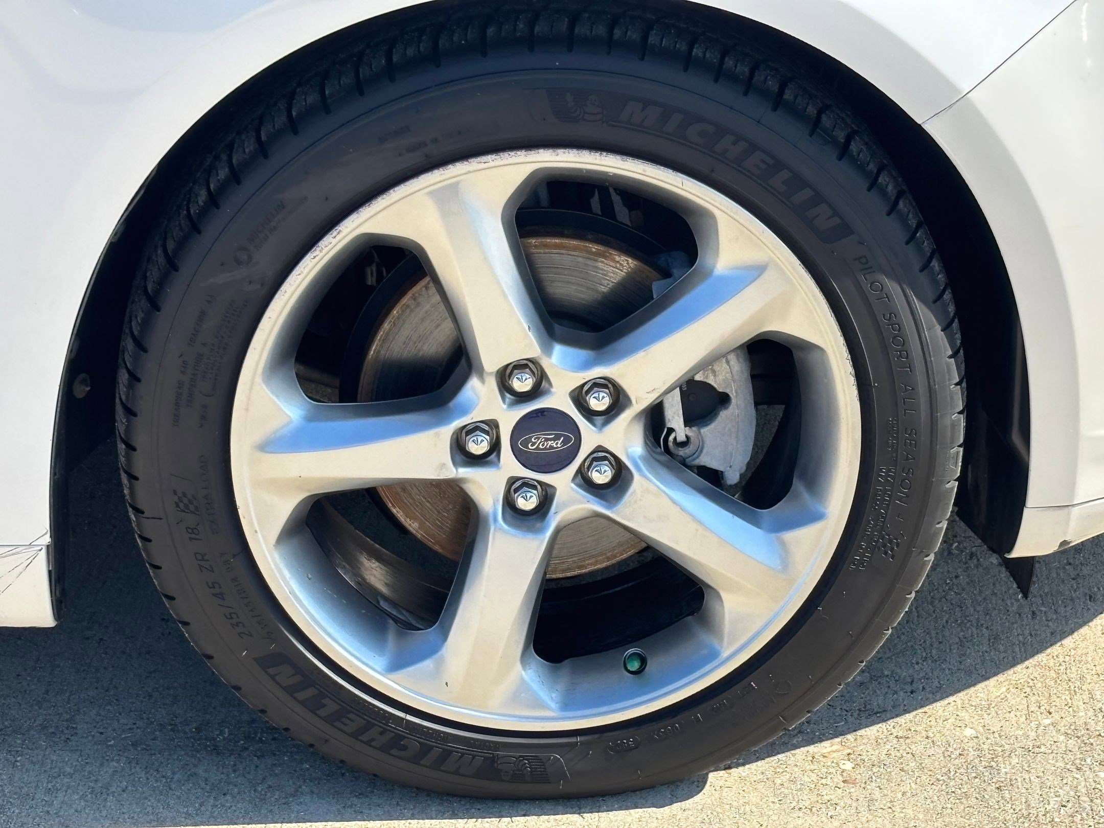 Used 2016 Ford Fusion SE image 11