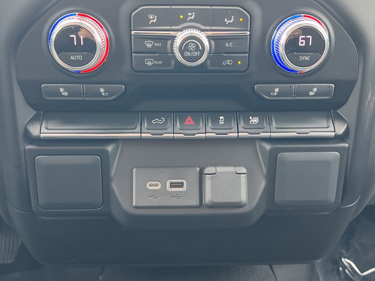 Used 2022 GMC Sierra 1500 SLE image 5