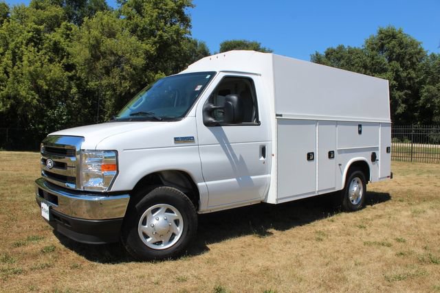 Used 2026 Ford E-350 and Econoline 350 Super Duty w/ Power Equipment Group RWD image 2