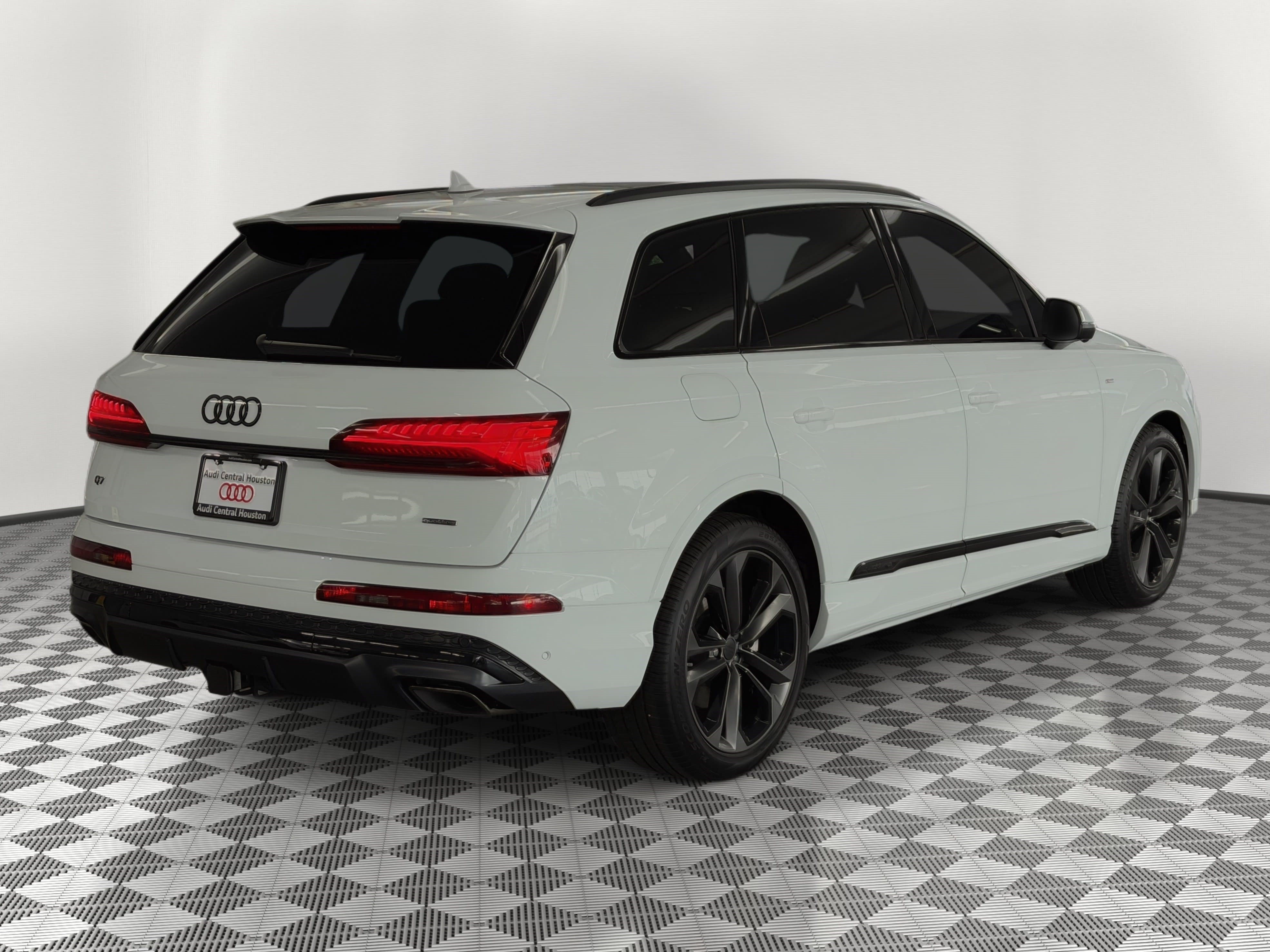 New 2026 Audi Q7 Premium Plus AWD/4WD image 9