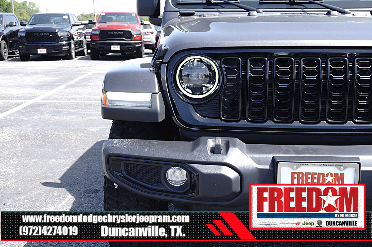 Used 2024 Jeep Gladiator Sport AWD/4WD image 44