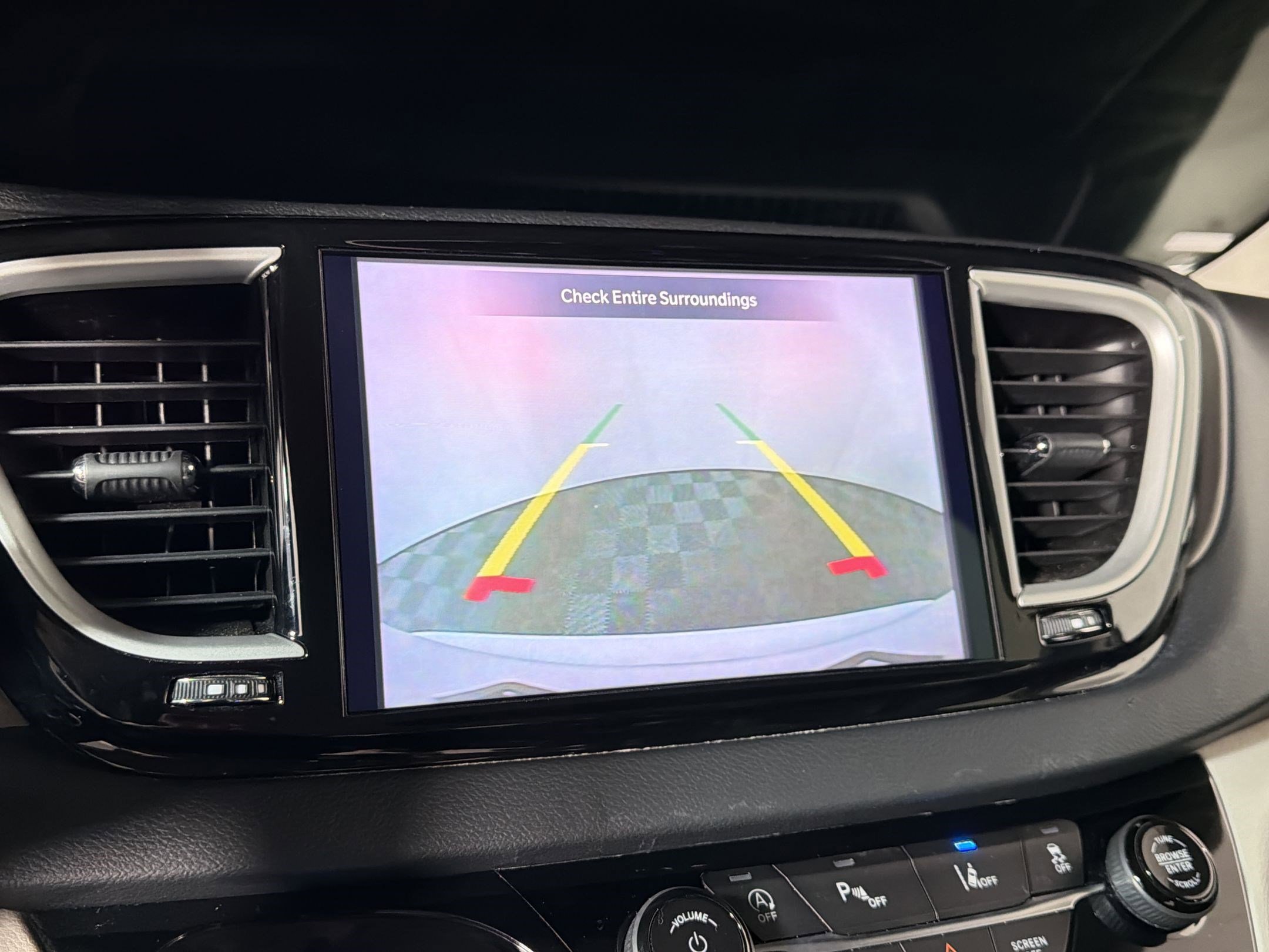 Used 2023 Chrysler Pacifica Touring-L FWD image 24
