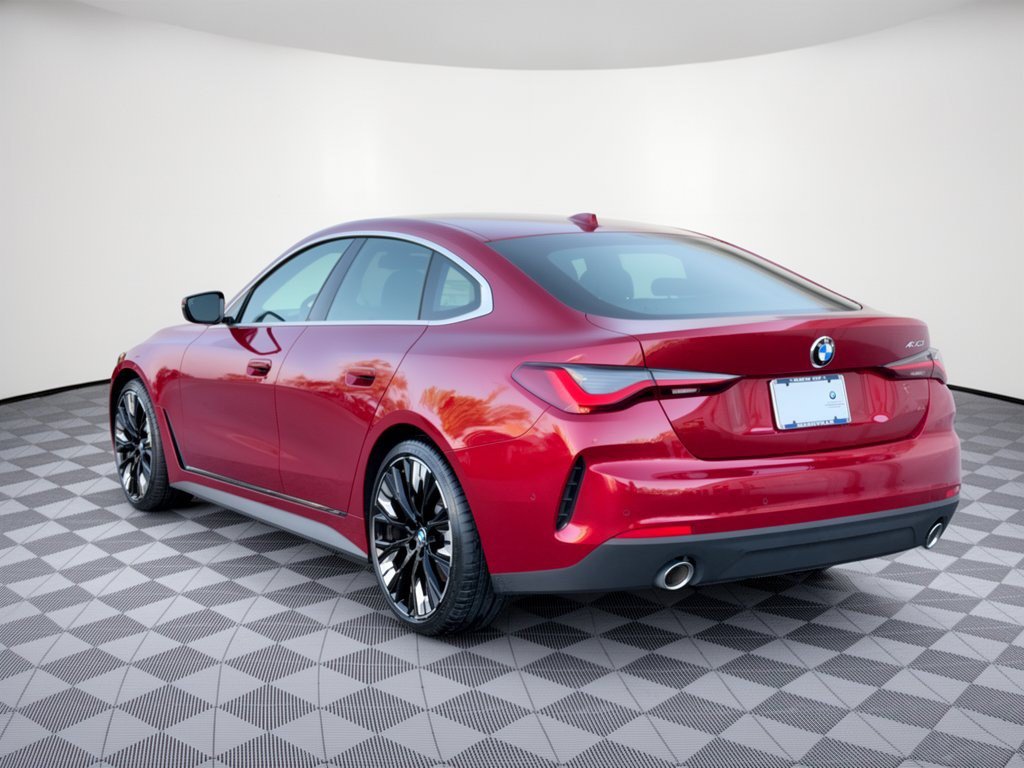 Certified 2025 BMW 430i w/ Premium Package RWD image 3