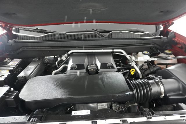 Used 2024 Chevrolet Colorado ZR2 w/ ZR2 Convenience Package III AWD/4WD image 37