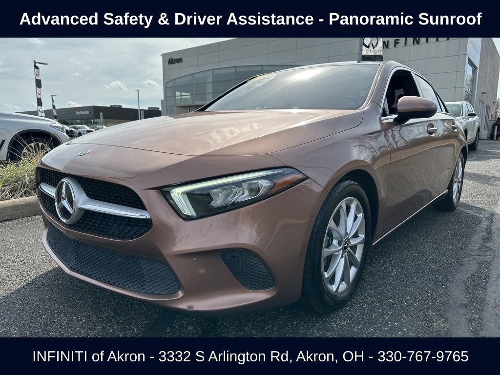 Used 2022 Mercedes-Benz A 220 image 1