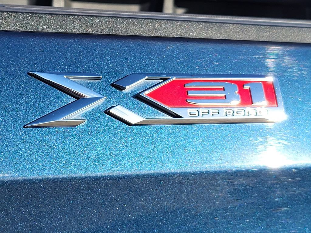 Used 2021 GMC Sierra 1500 Elevation w/ Preferred Package image 12