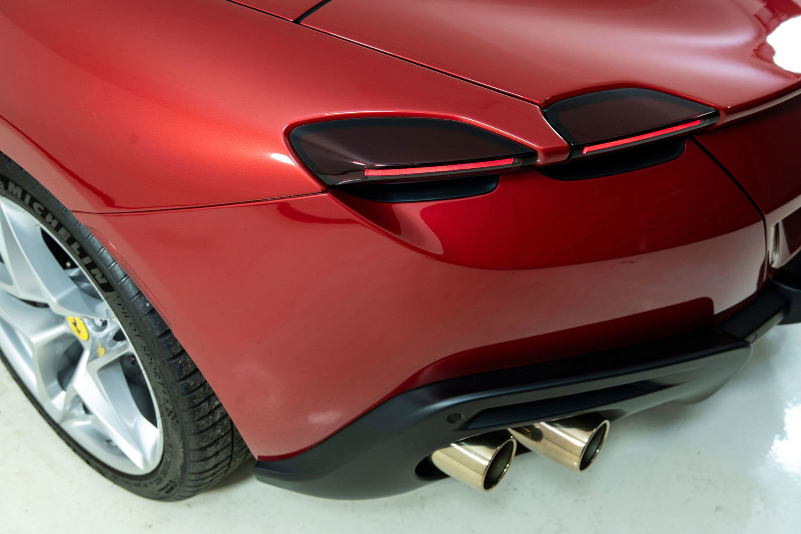 Certified 2025 Ferrari Roma Spider image 29