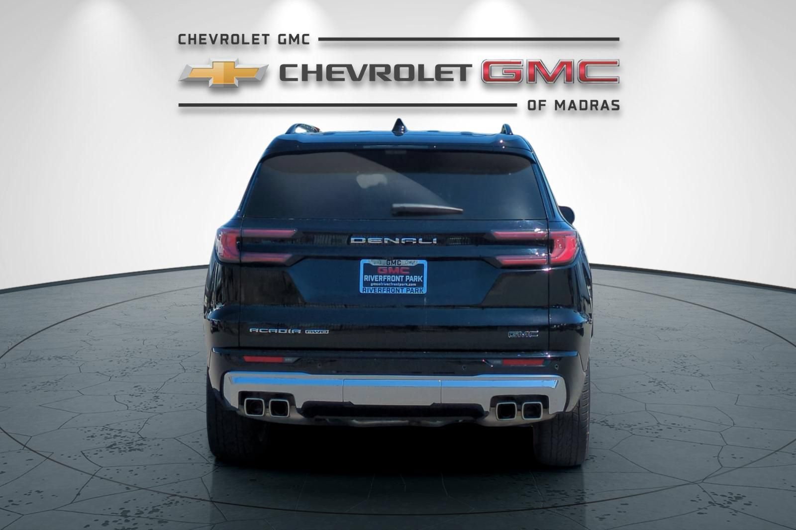 Used 2025 GMC Acadia Denali w/ Super Cruise Package AWD/4WD image 4