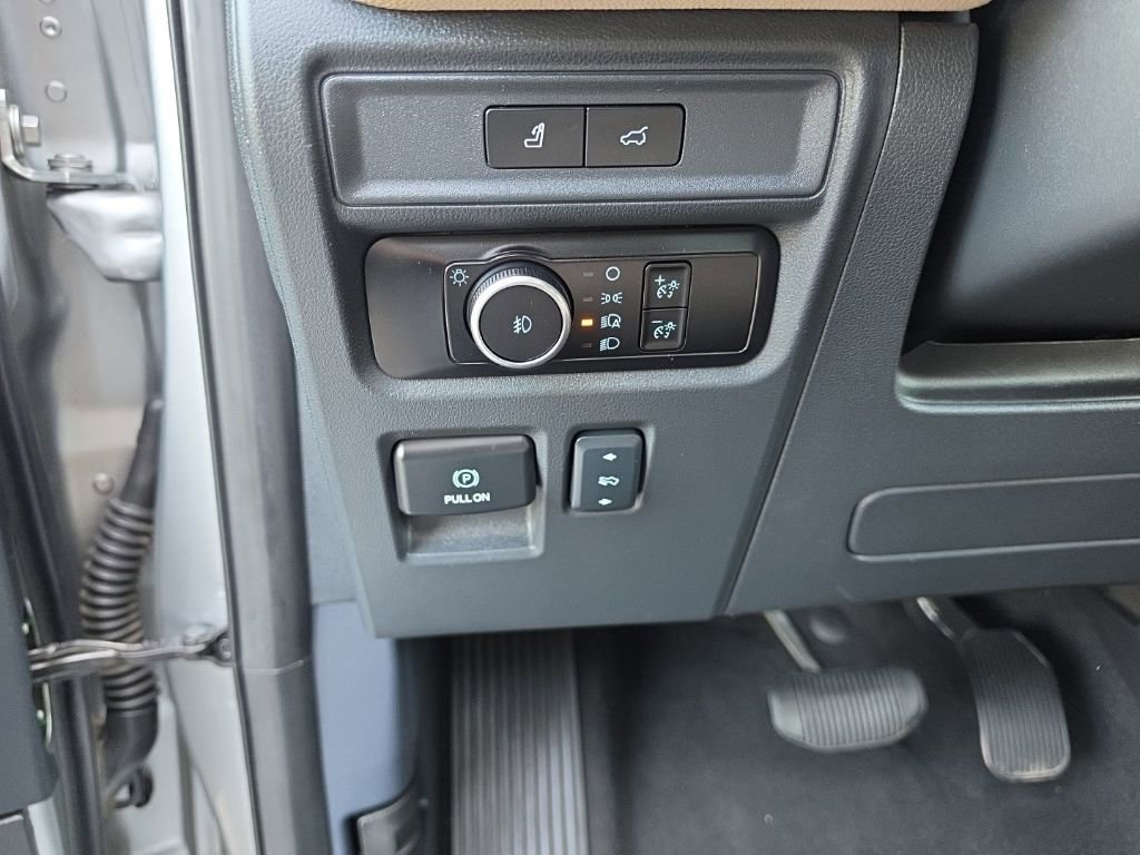 Used 2024 Ford Expedition Max Limited AWD/4WD image 23