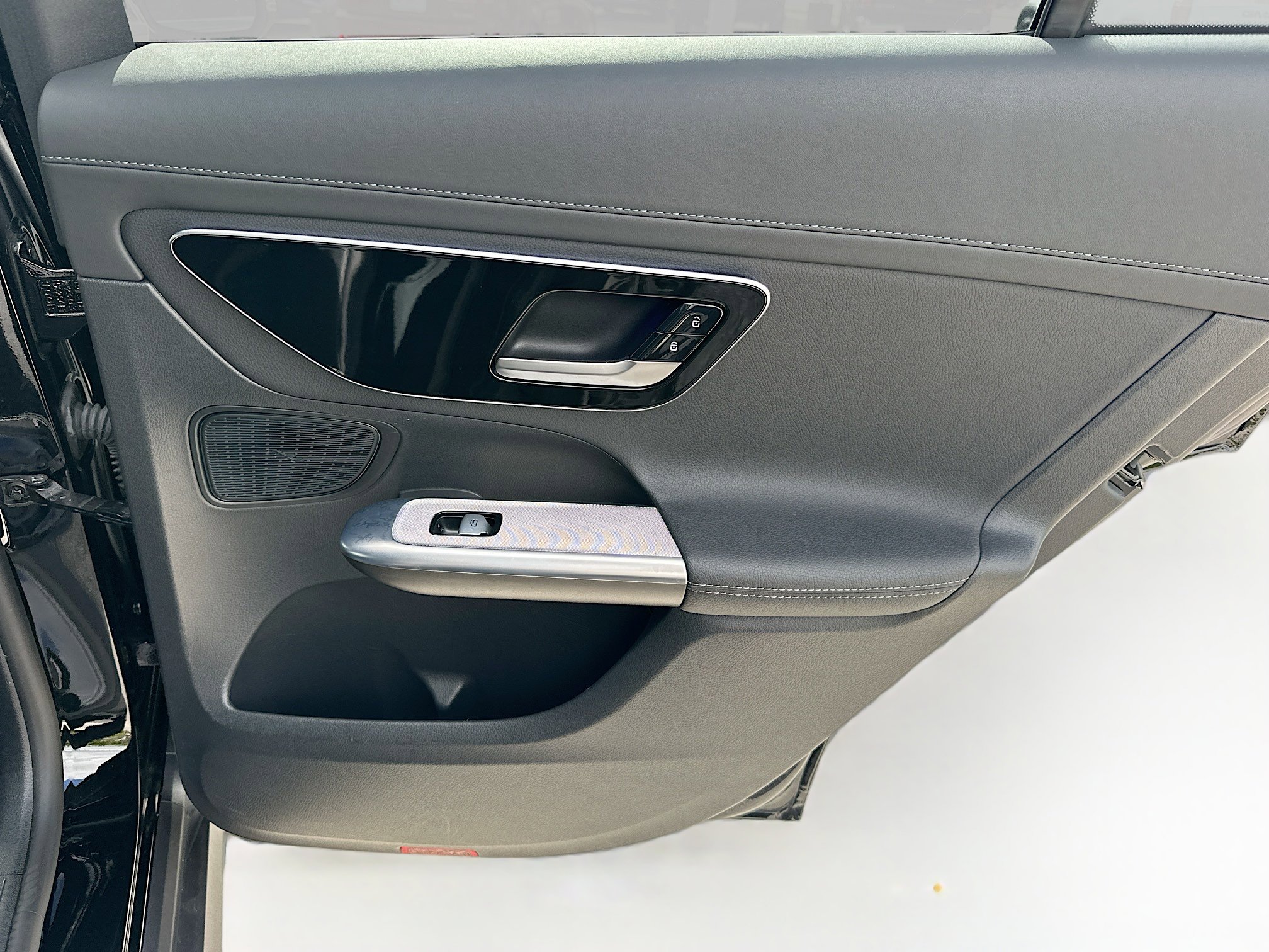 Used 2024 Mercedes-Benz GLC 300 image 30