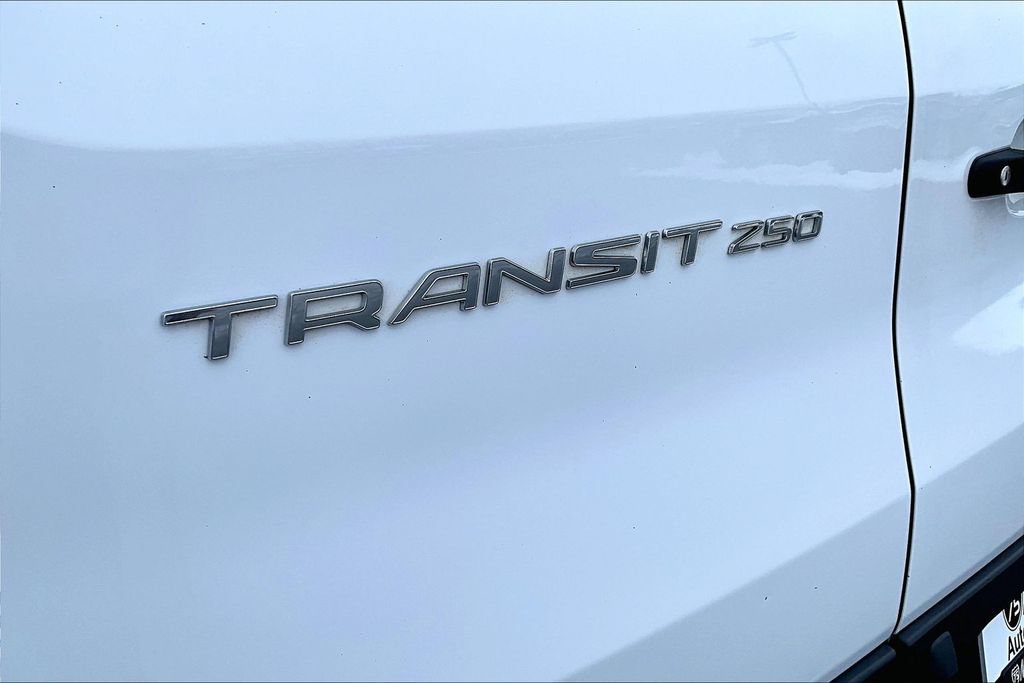 Used 2018 Ford Transit 250 130 Low Roof w/ Exterior Upgrade Package RWD image 23