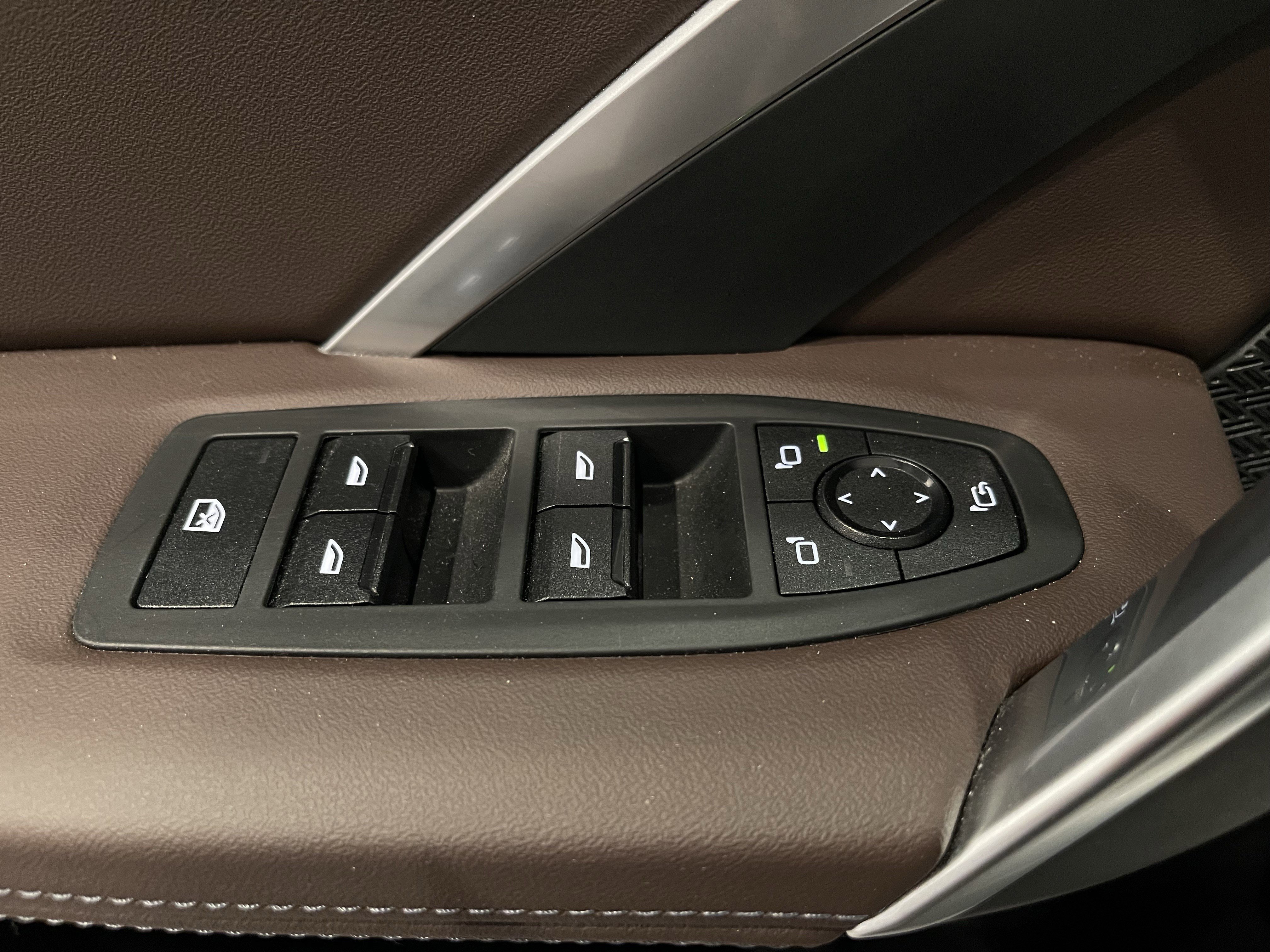 Used 2025 BMW X1 xDrive28i w/ Convenience Package image 11