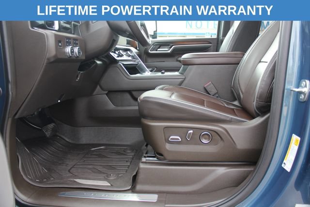 Used 2025 GMC Sierra 3500 Denali w/ Denali Reserve Package AWD/4WD image 17