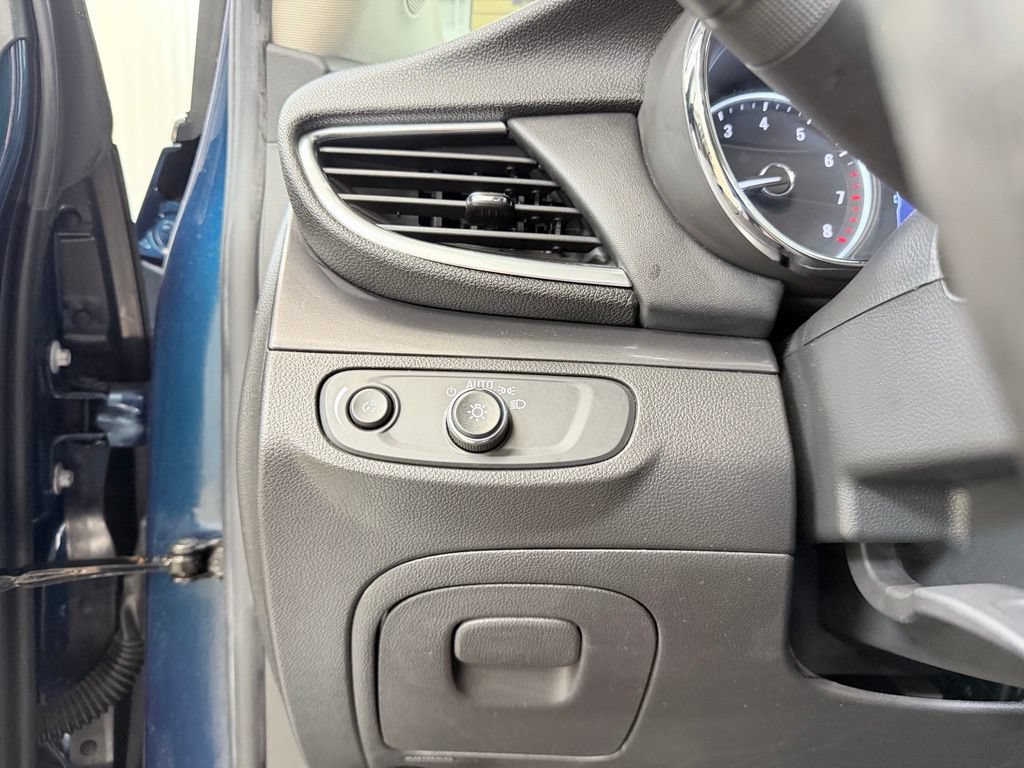 Used 2019 Buick Encore Preferred FWD image 33