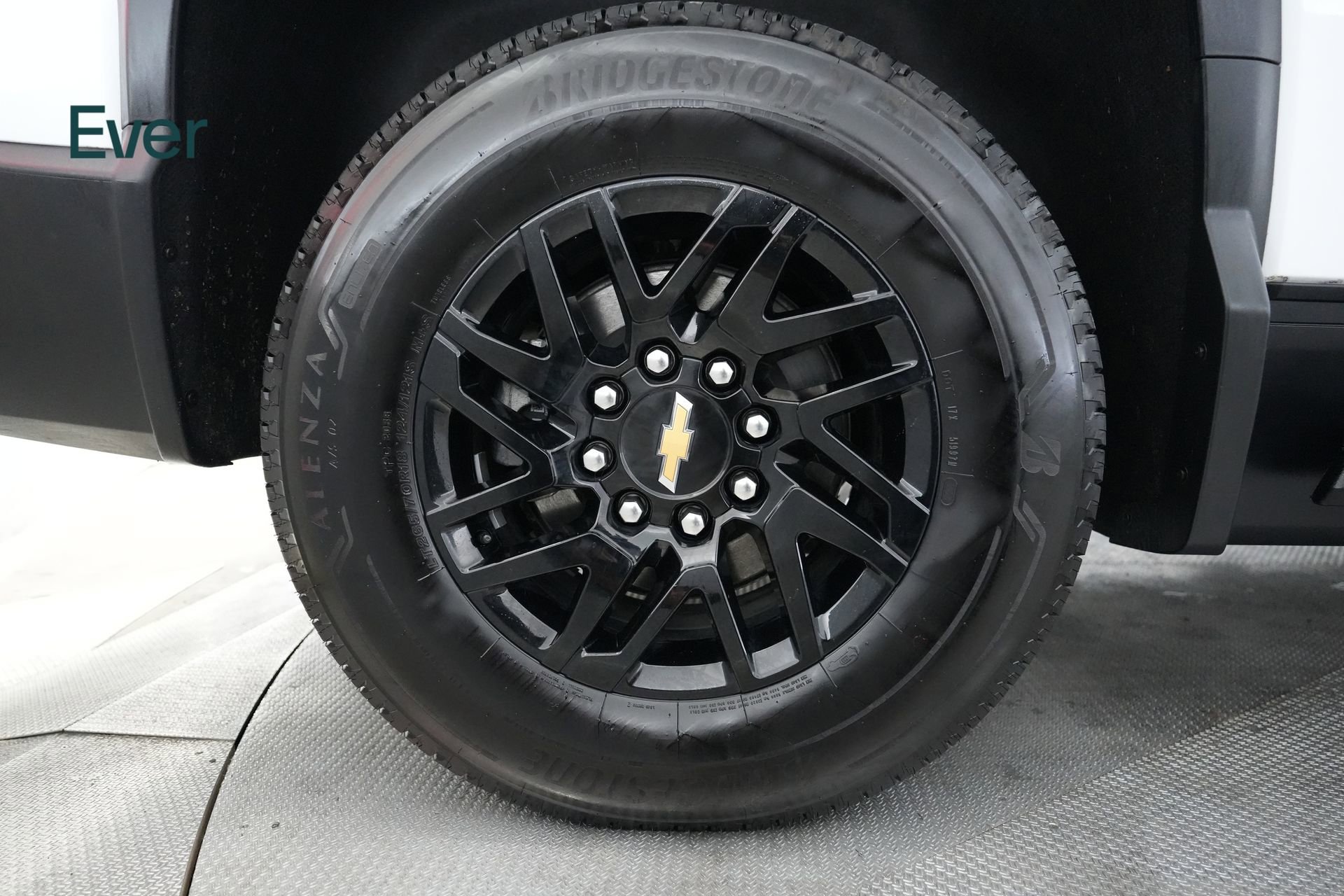 Used 2025 Chevrolet Silverado EV LT AWD/4WD image 16