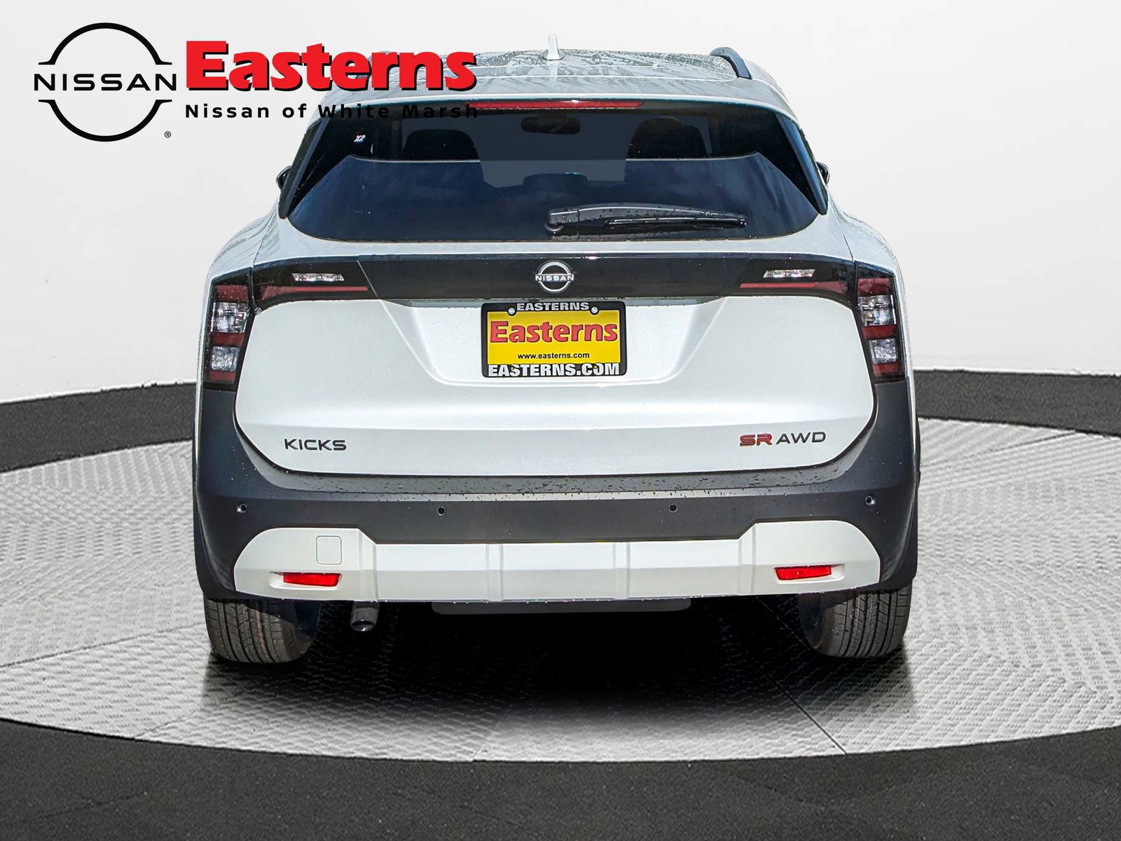 New 2025 Nissan Kicks SR w/ SR Premium Package AWD/4WD image 6