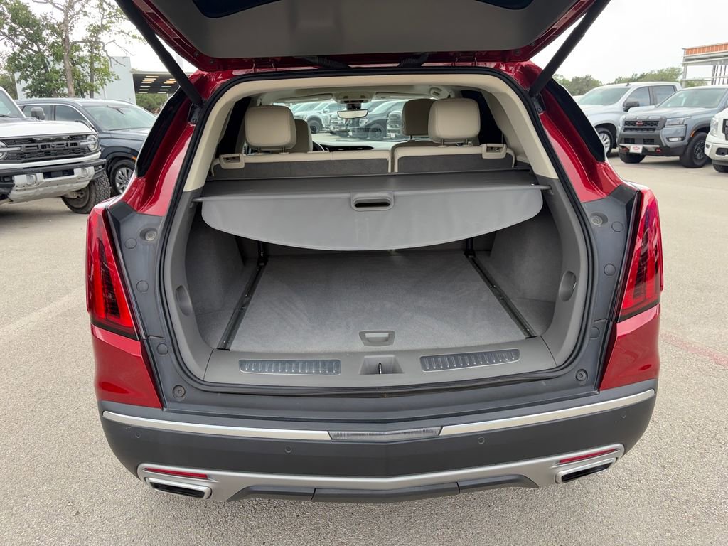 Used 2022 Cadillac XT5 Premium Luxury w/ Technology Package AWD/4WD image 29