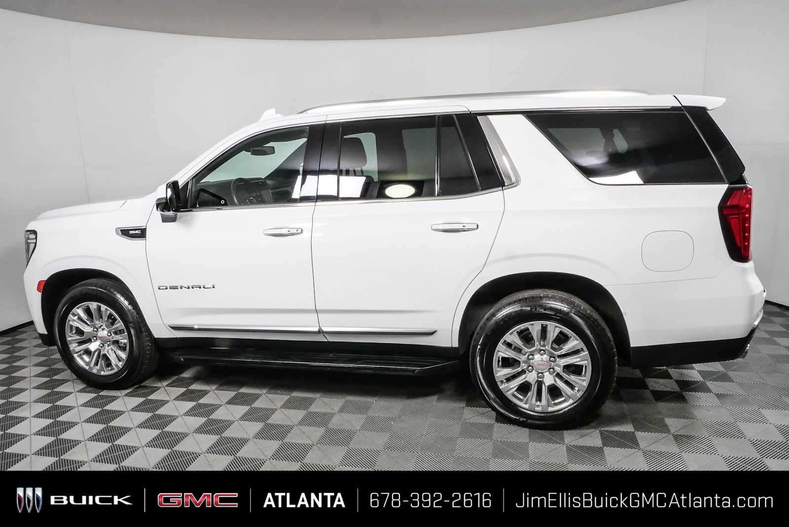 Certified 2023 GMC Yukon Denali AWD/4WD image 19