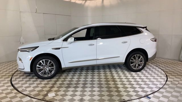 Certified 2024 Buick Enclave Essence w/ Experience Buick Package AWD/4WD image 5