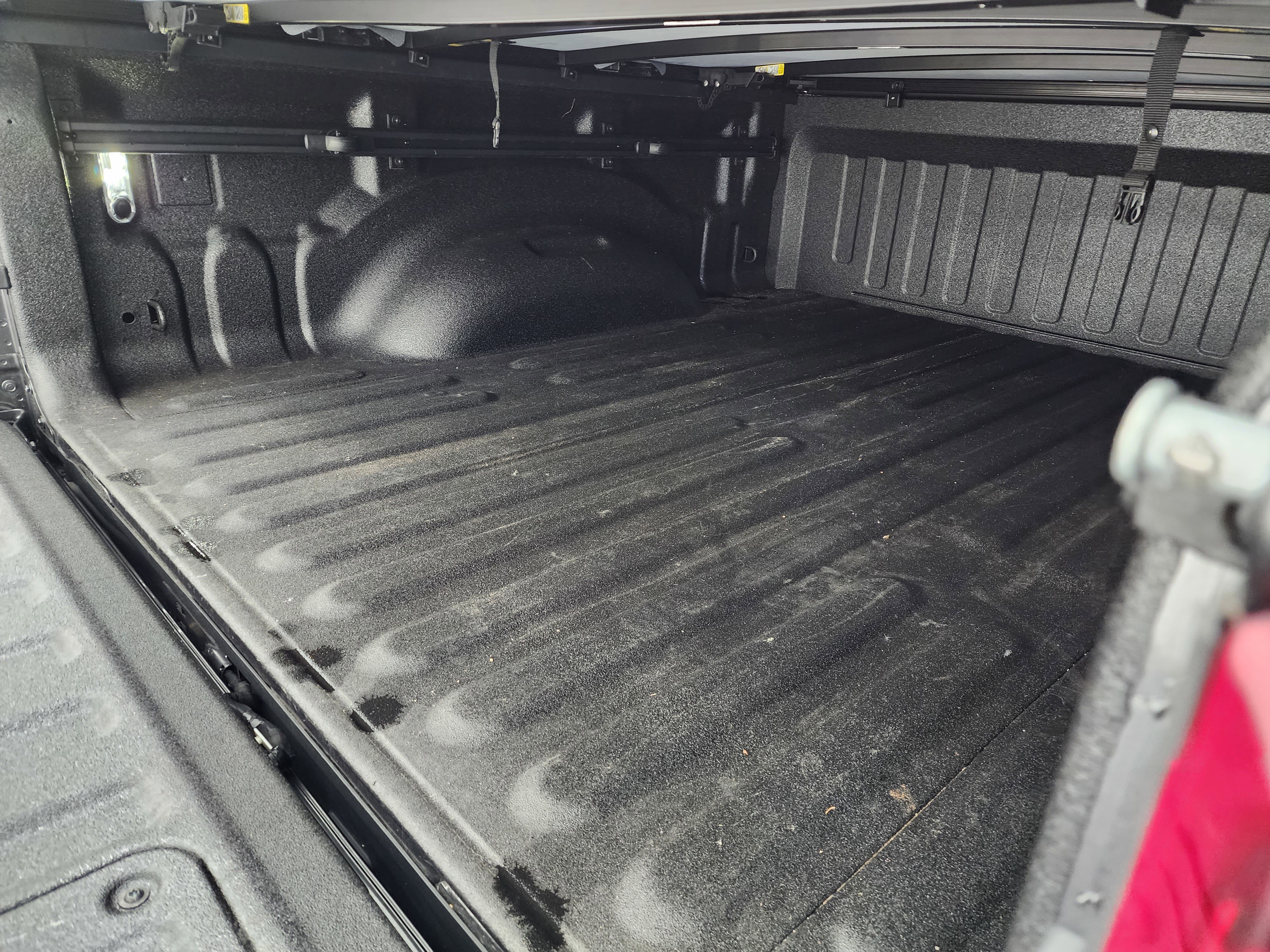 Used 2025 RAM 1500 Limited AWD/4WD image 5